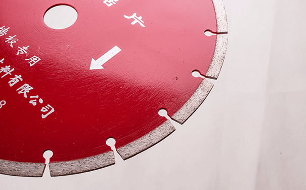 混凝土馬路鋸片在切割過程的常見問題 混凝土馬路鋸片在切割過程的常見問題