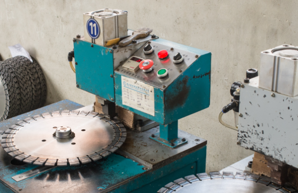 你對金剛石切割片框架鋸了解多少？